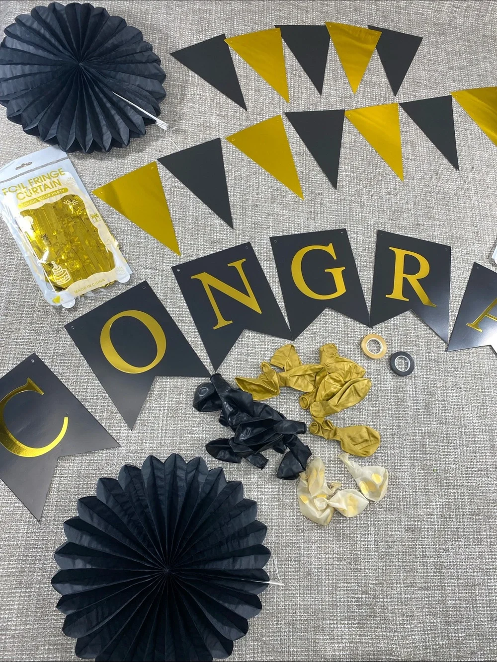 Black and Gold 'Congrats' Party Banner Set